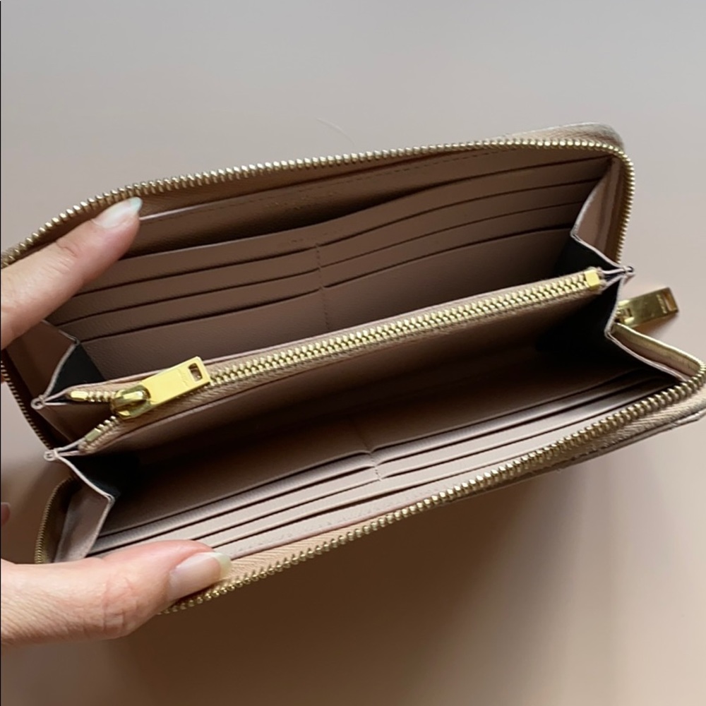 YSL blush chevron long zip wallet - Picture 4 of 11